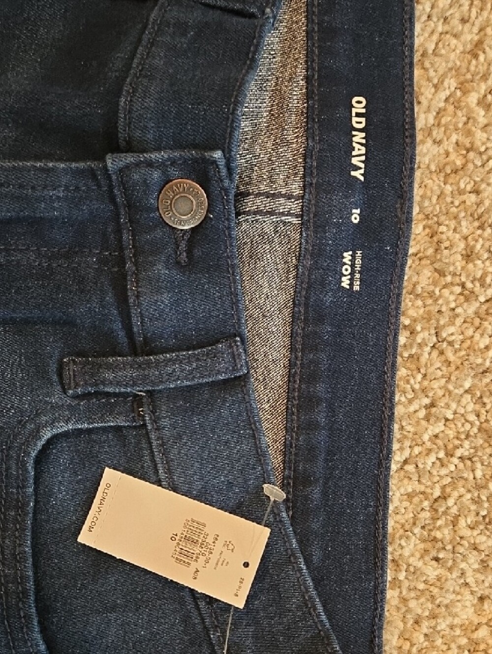 Old Navy Women's High Waisted Wow Bermuda Jean Short - Picture 4 of 10